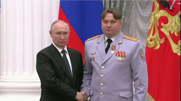 Владимир Путин наградил полковника полиции из Воронежской области медалью «За храбрость»