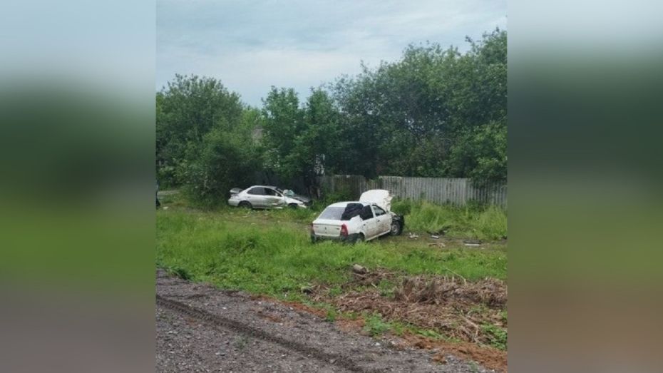 В Воронежской области в ДТП с двумя иномарками один человек погиб и один получил ранения